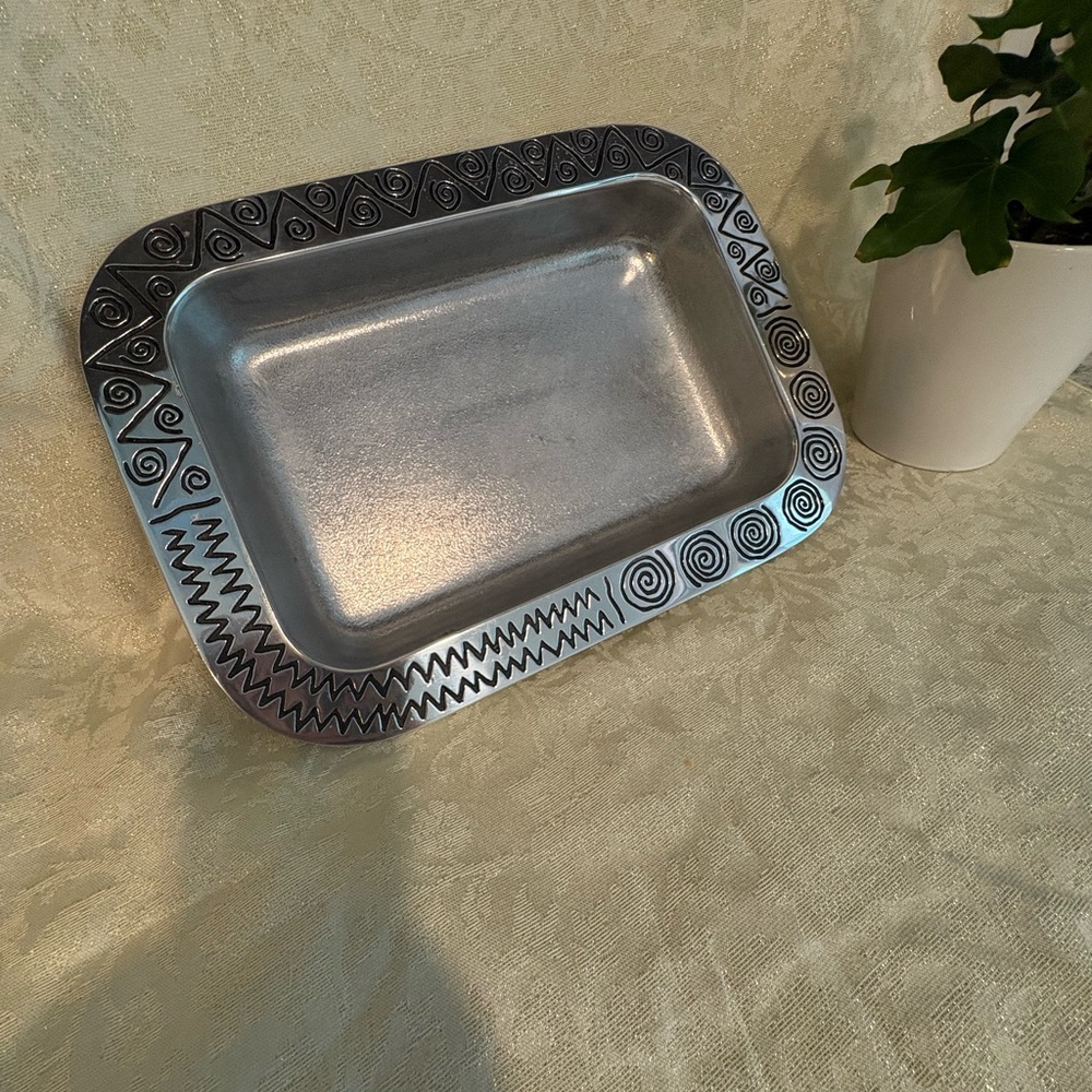 Wilton Armetale Reggae Serving Tray - Picture 3 of 7
